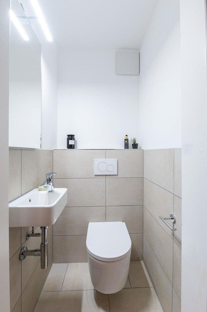 Prenájom bytu 2-izbový 46 m², Wannweiler Straße 68, Kirchentellinsfurt, Bádensko-Wurttembersko Prenájom bytu 2-izbový 46 m², Wannweiler Straße 68, Kirchentellinsfurt, Bádensko-Wurttembersko