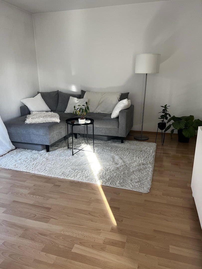 Prenájom bytu 2-izbový 45 m², Robert-Mayer-Straße 5, Stuttgart, Bádensko-Wurttembersko Prenájom bytu 2-izbový 45 m², Robert-Mayer-Straße 5, Stuttgart, Bádensko-Wurttembersko