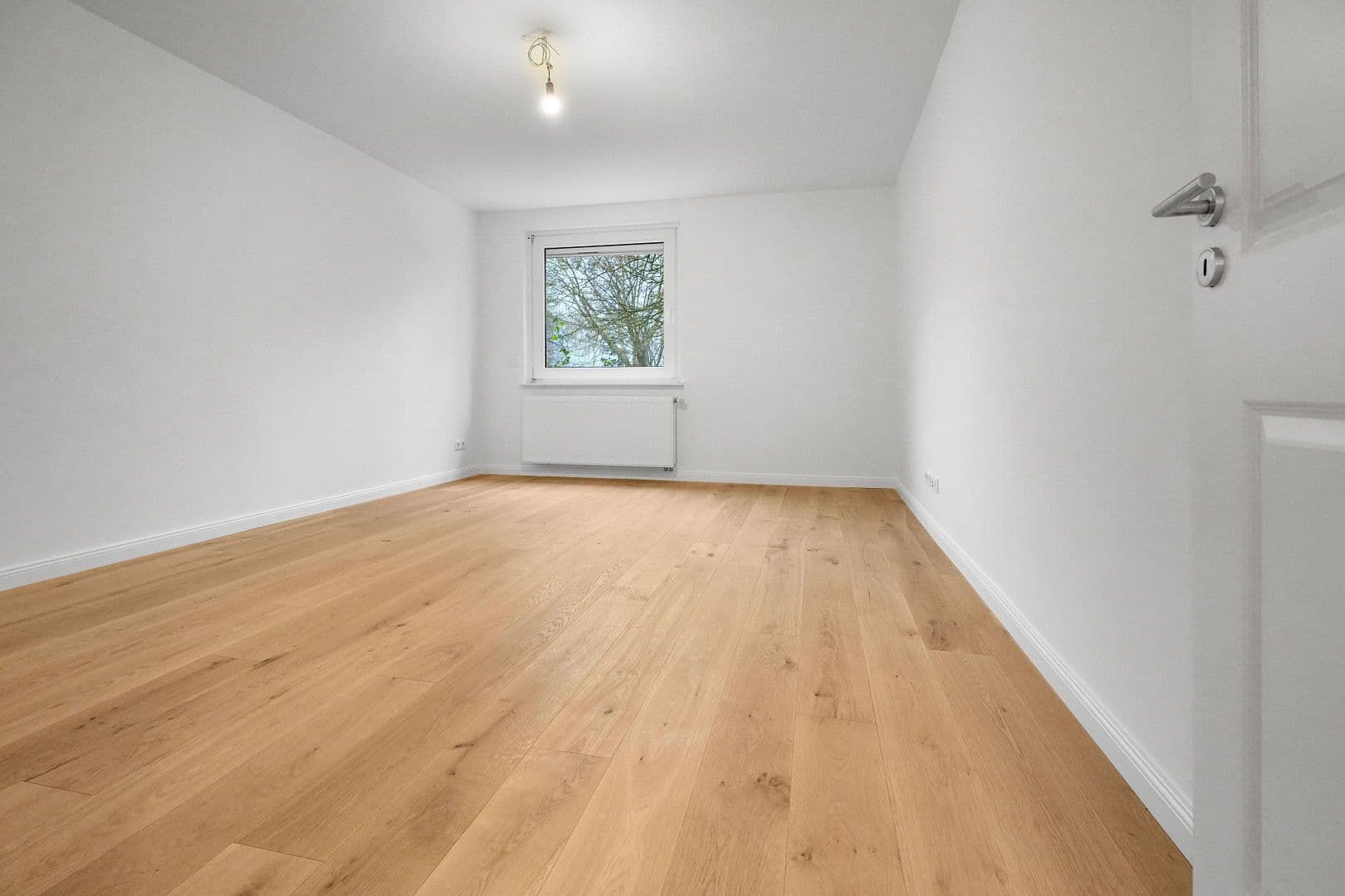 Prenájom bytu 3-izbový 83 m², Bremen, Brémy Prenájom bytu 3-izbový 83 m², Bremen, Brémy