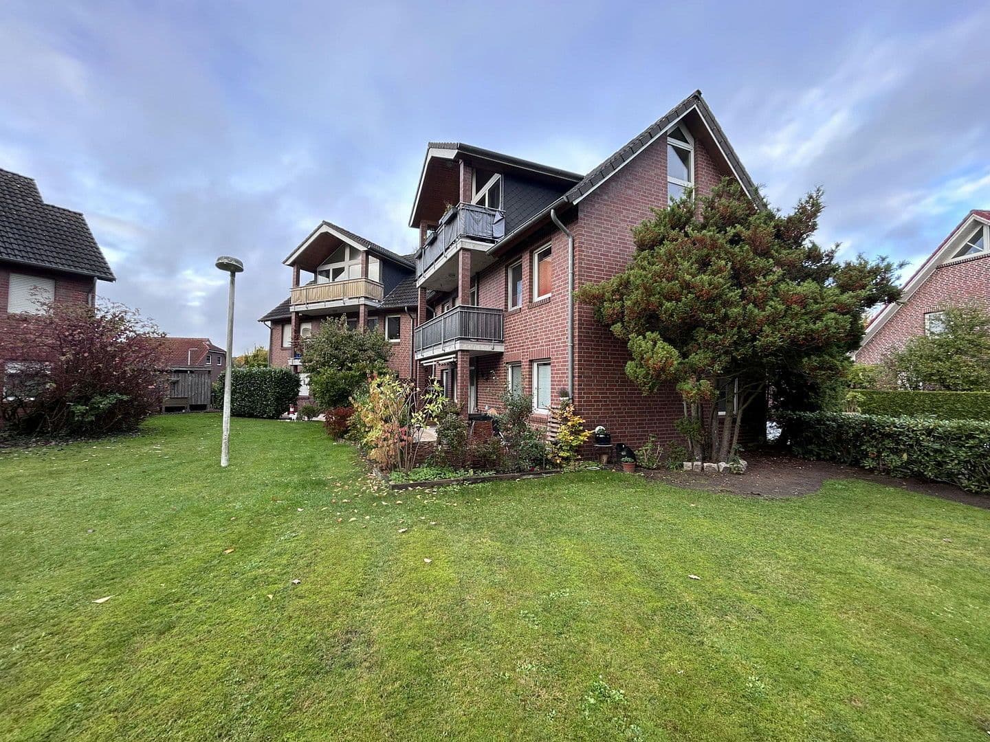 Predaj bytu 3-izbový 74 m², Rastede, Dolné Sasko Predaj bytu 3-izbový 74 m², Rastede, Dolné Sasko