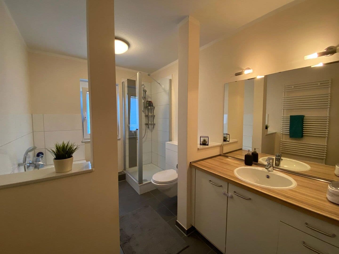 Predaj domu 133 m², pozemek 261 m², Bremen, Brémy Predaj domu 133 m², pozemek 261 m², Bremen, Brémy