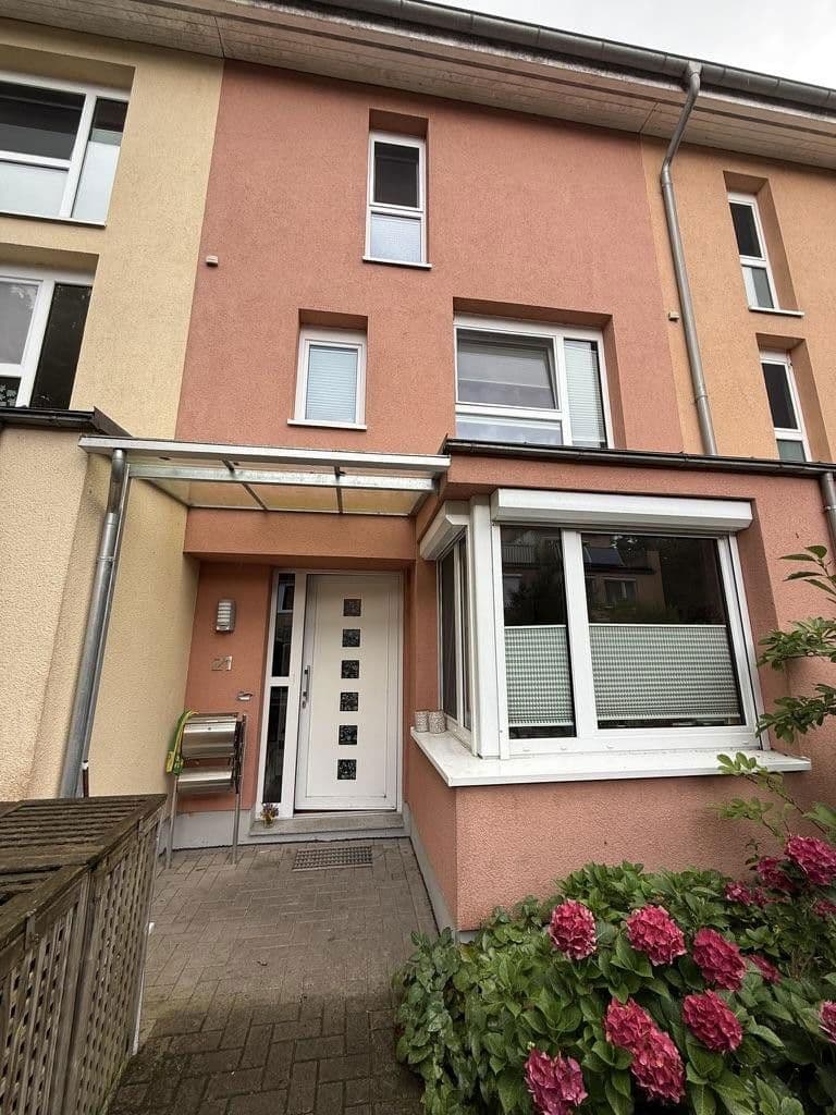 Predaj domu 133 m², pozemek 261 m², Bremen, Brémy Predaj domu 133 m², pozemek 261 m², Bremen, Brémy