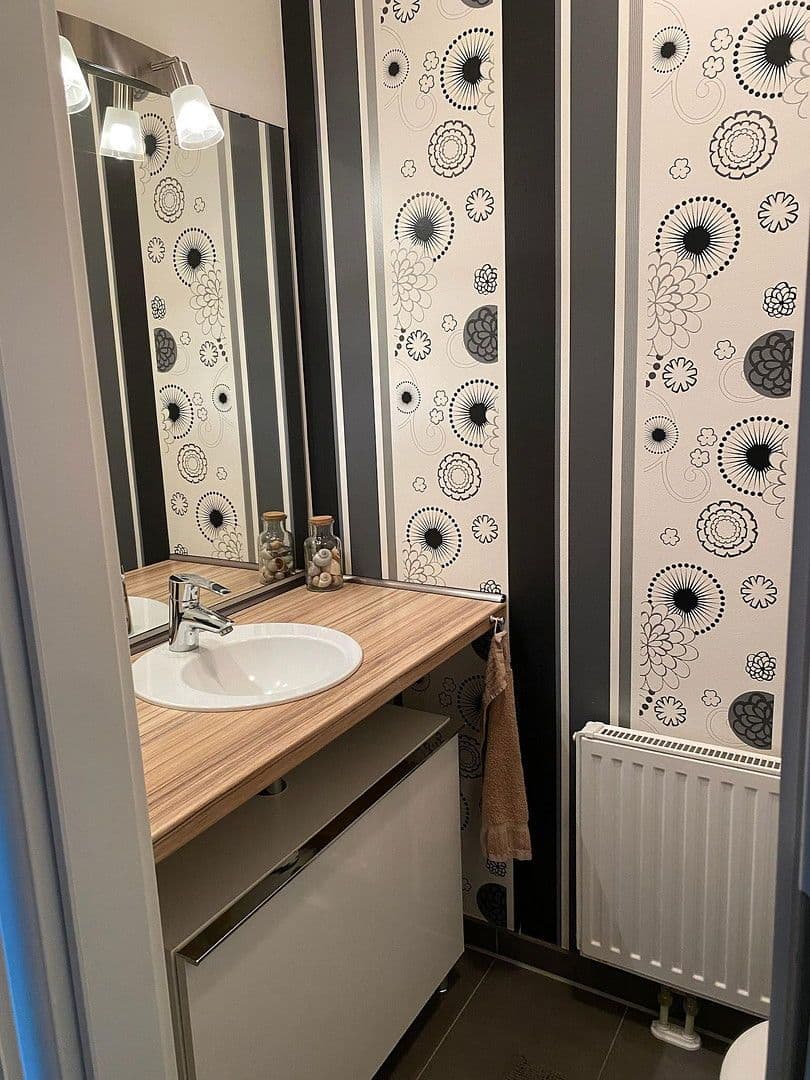 Predaj domu 133 m², pozemek 261 m², Bremen, Brémy Predaj domu 133 m², pozemek 261 m², Bremen, Brémy