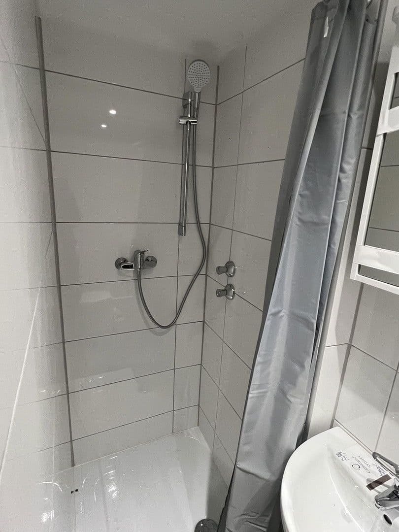 Prenájom bytu 1-izbový 19 m², Wallaustr. 101, Rheinland-Pfalz - Mainz, Porýnie-Falcko Prenájom bytu 1-izbový 19 m², Wallaustr. 101, Rheinland-Pfalz - Mainz, Porýnie-Falcko