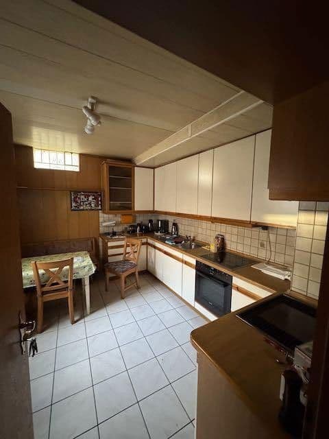 Predaj domu 320 m², pozemek 490 m², Idstein, Hesensko Predaj domu 320 m², pozemek 490 m², Idstein, Hesensko