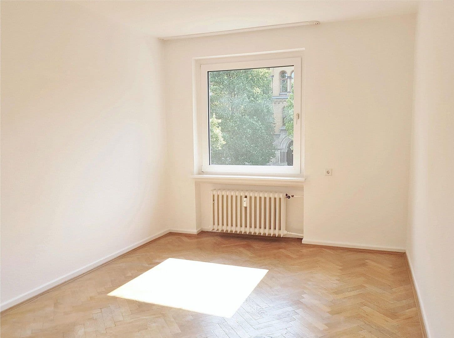 Prenájom bytu 5-izbový 147 m², Hildesheim, Dolné Sasko Prenájom bytu 5-izbový 147 m², Hildesheim, Dolné Sasko