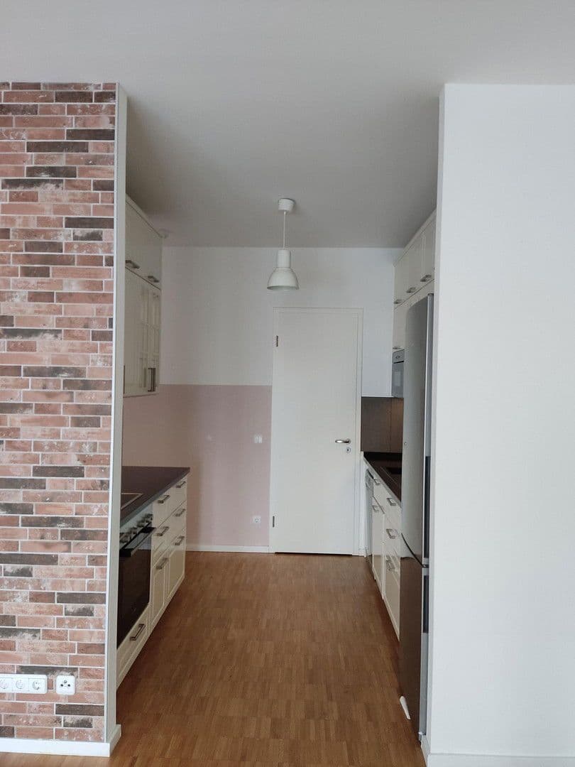 Prenájom bytu 4-izbový 112 m², Berlin, Berlín Prenájom bytu 4-izbový 112 m², Berlin, Berlín