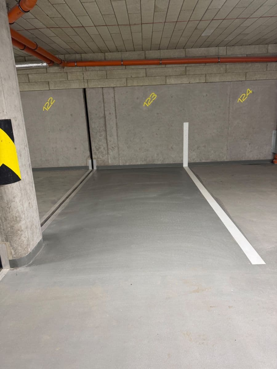 Prenájom bytu 1-izbový 35 m², U Komína, Praha, Praha Prenájom bytu 1-izbový 35 m², U Komína, Praha, Praha