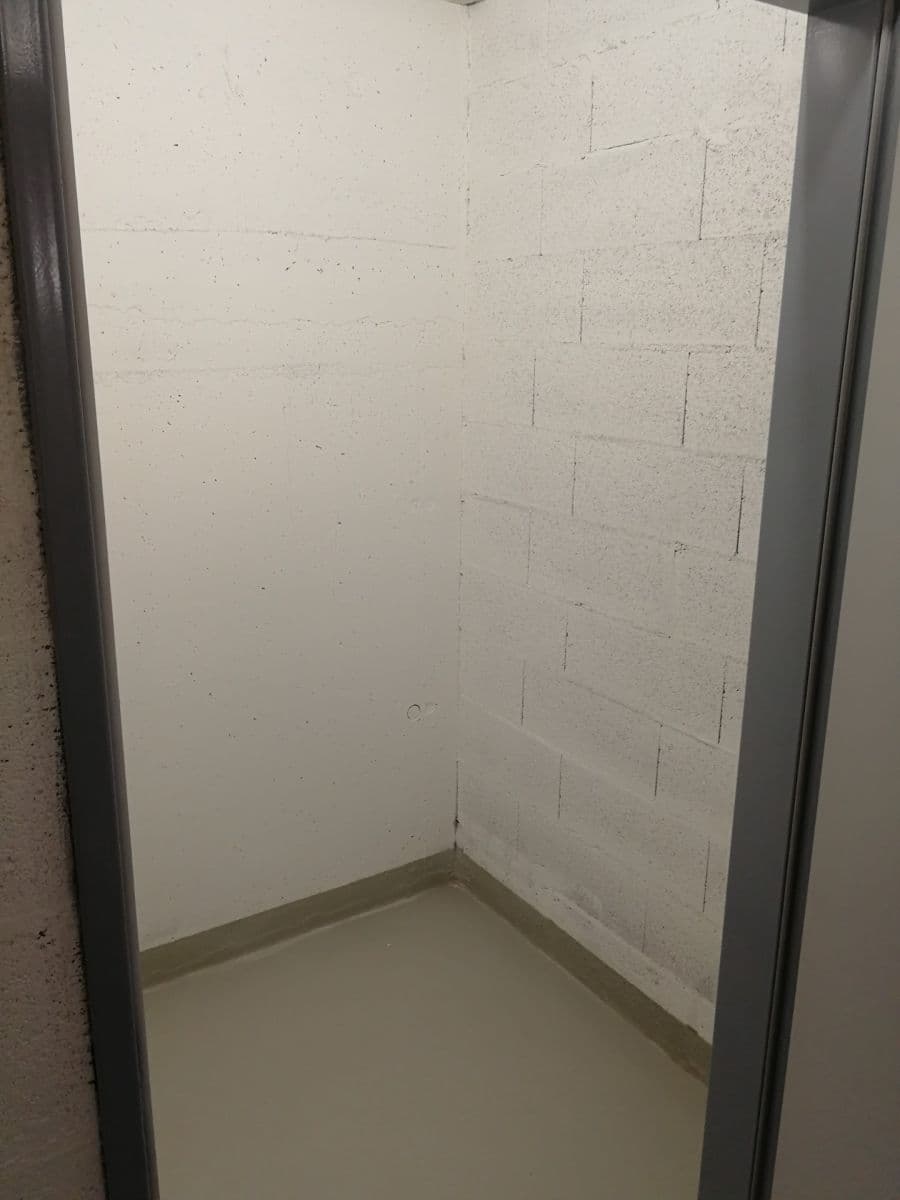 Prenájom bytu 1-izbový 34 m², Františka Diviše, Praha, Praha Prenájom bytu 1-izbový 34 m², Františka Diviše, Praha, Praha