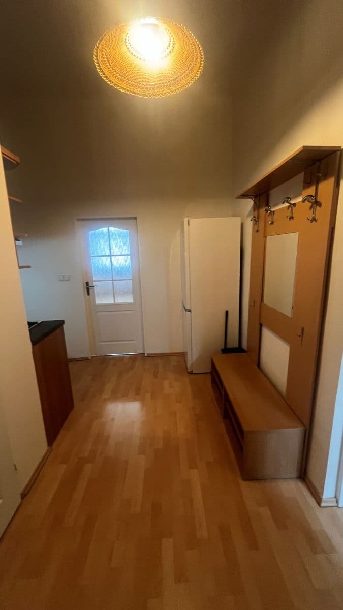 Prenájom bytu 3-izbový 65 m², Nuselská, Praha, Praha Prenájom bytu 3-izbový 65 m², Nuselská, Praha, Praha