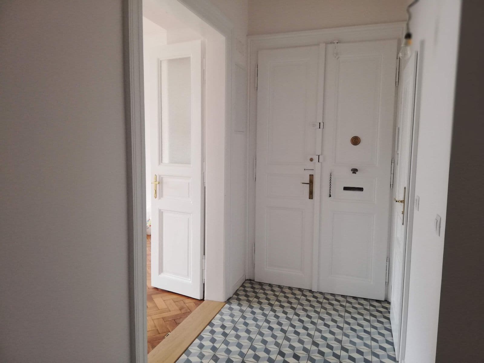 Predaj bytu 4-izbový 93 m², Ostrovského, Praha, Praha Predaj bytu 4-izbový 93 m², Ostrovského, Praha, Praha