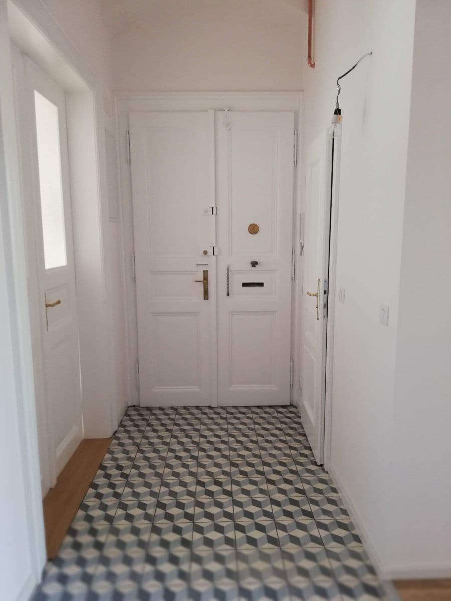 Predaj bytu 4-izbový 93 m², Ostrovského, Praha, Praha Predaj bytu 4-izbový 93 m², Ostrovského, Praha, Praha