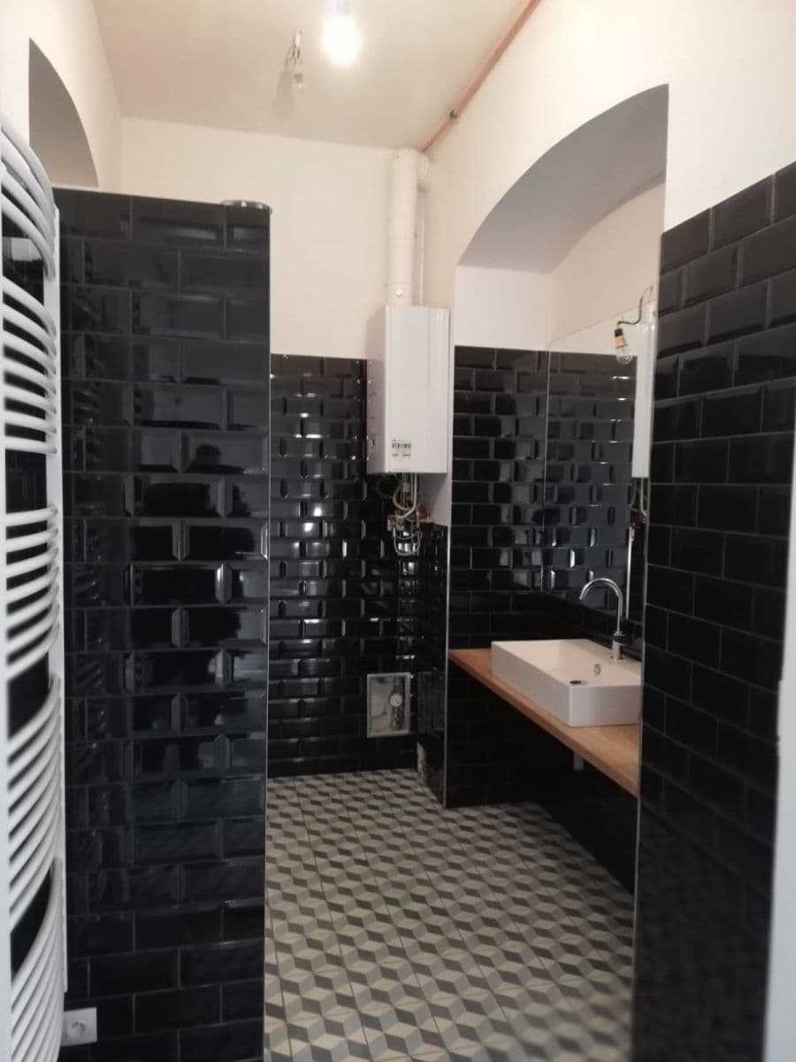 Predaj bytu 4-izbový 93 m², Ostrovského, Praha, Praha Predaj bytu 4-izbový 93 m², Ostrovského, Praha, Praha
