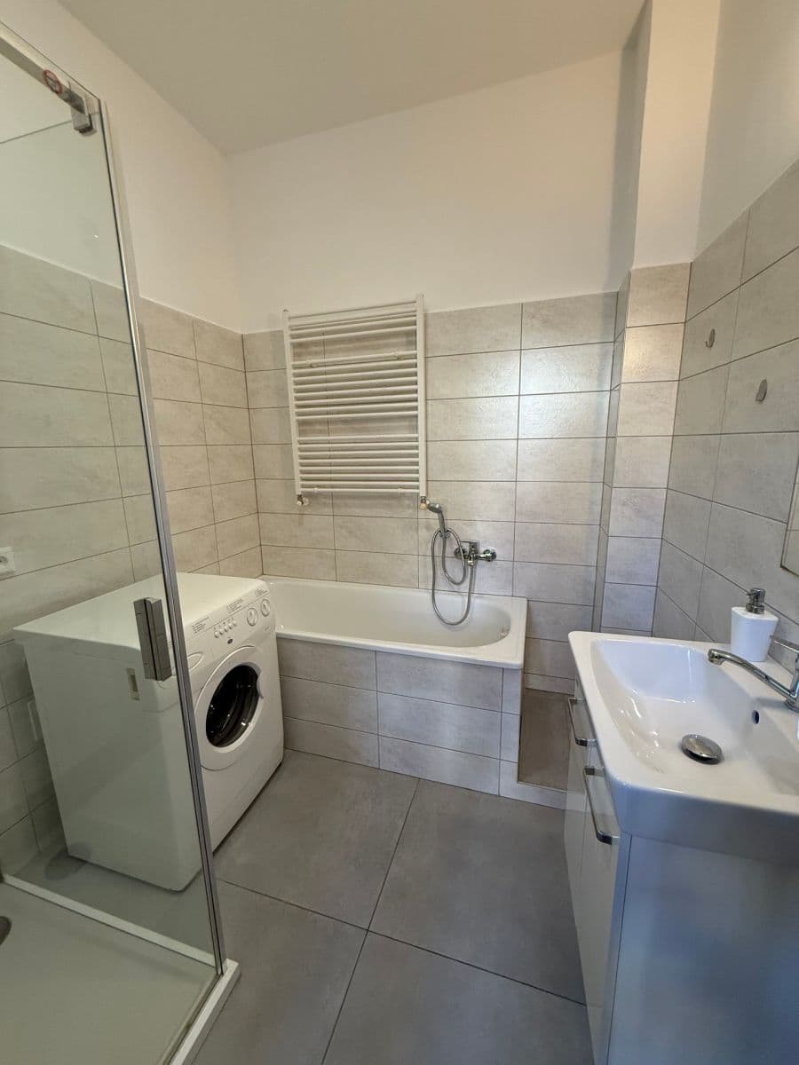 Prenájom bytu 2-izbový 55 m², Křížová, Jihlava, Kraj Vysočina Prenájom bytu 2-izbový 55 m², Křížová, Jihlava, Kraj Vysočina