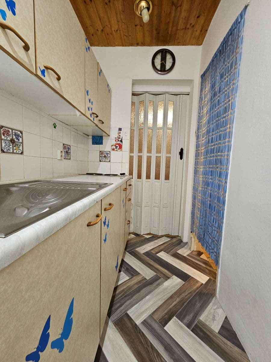 Predaj bytu 1-izbový 28 m², Jeremenkova, Praha, Praha Predaj bytu 1-izbový 28 m², Jeremenkova, Praha, Praha