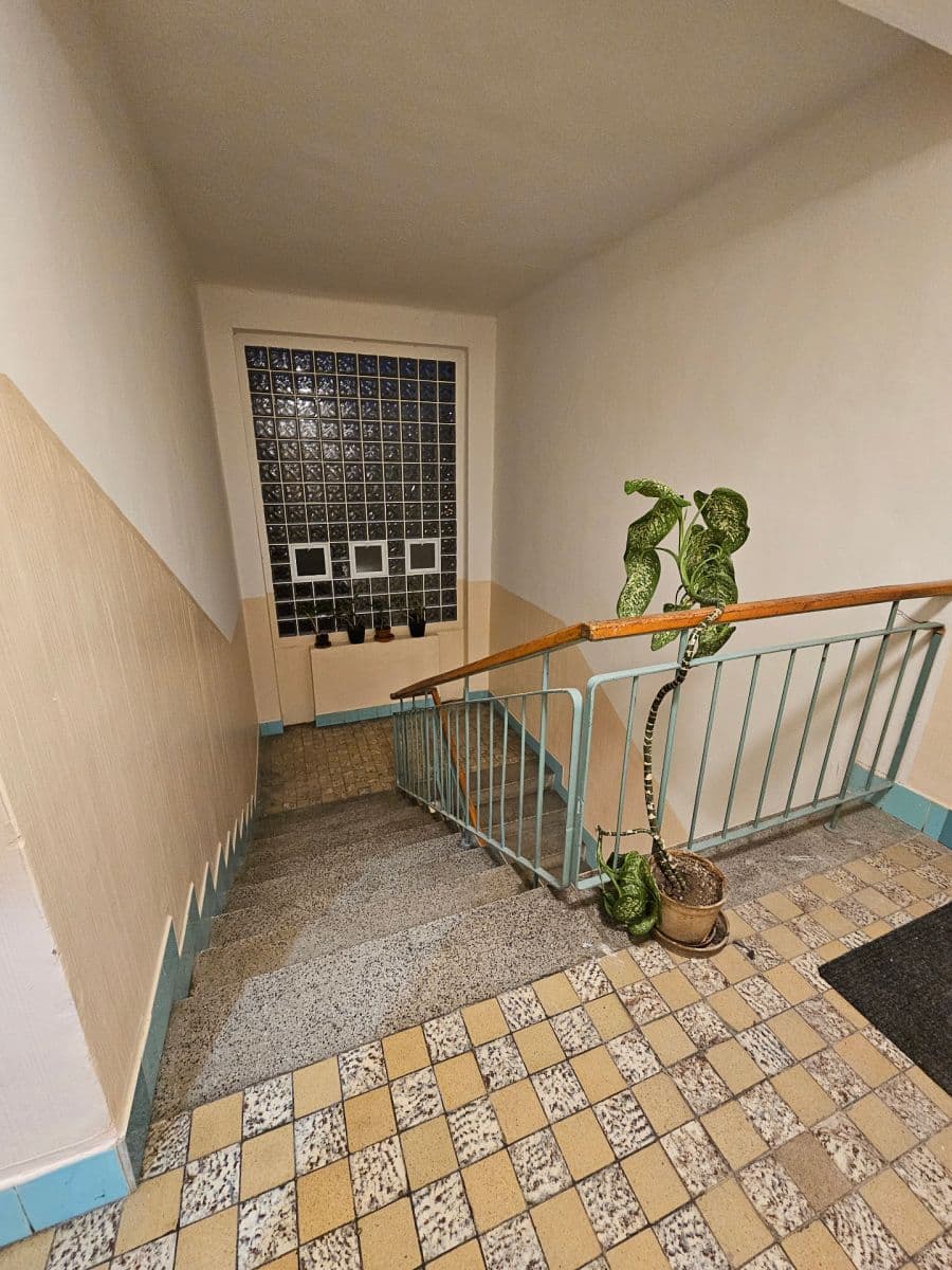 Predaj bytu 1-izbový 28 m², Jeremenkova, Praha, Praha Predaj bytu 1-izbový 28 m², Jeremenkova, Praha, Praha