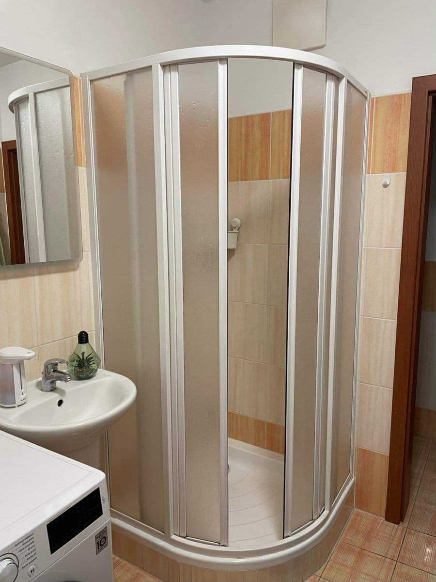 Predaj bytu 2-izbový 41 m², Plzeňská, Praha, Praha Predaj bytu 2-izbový 41 m², Plzeňská, Praha, Praha