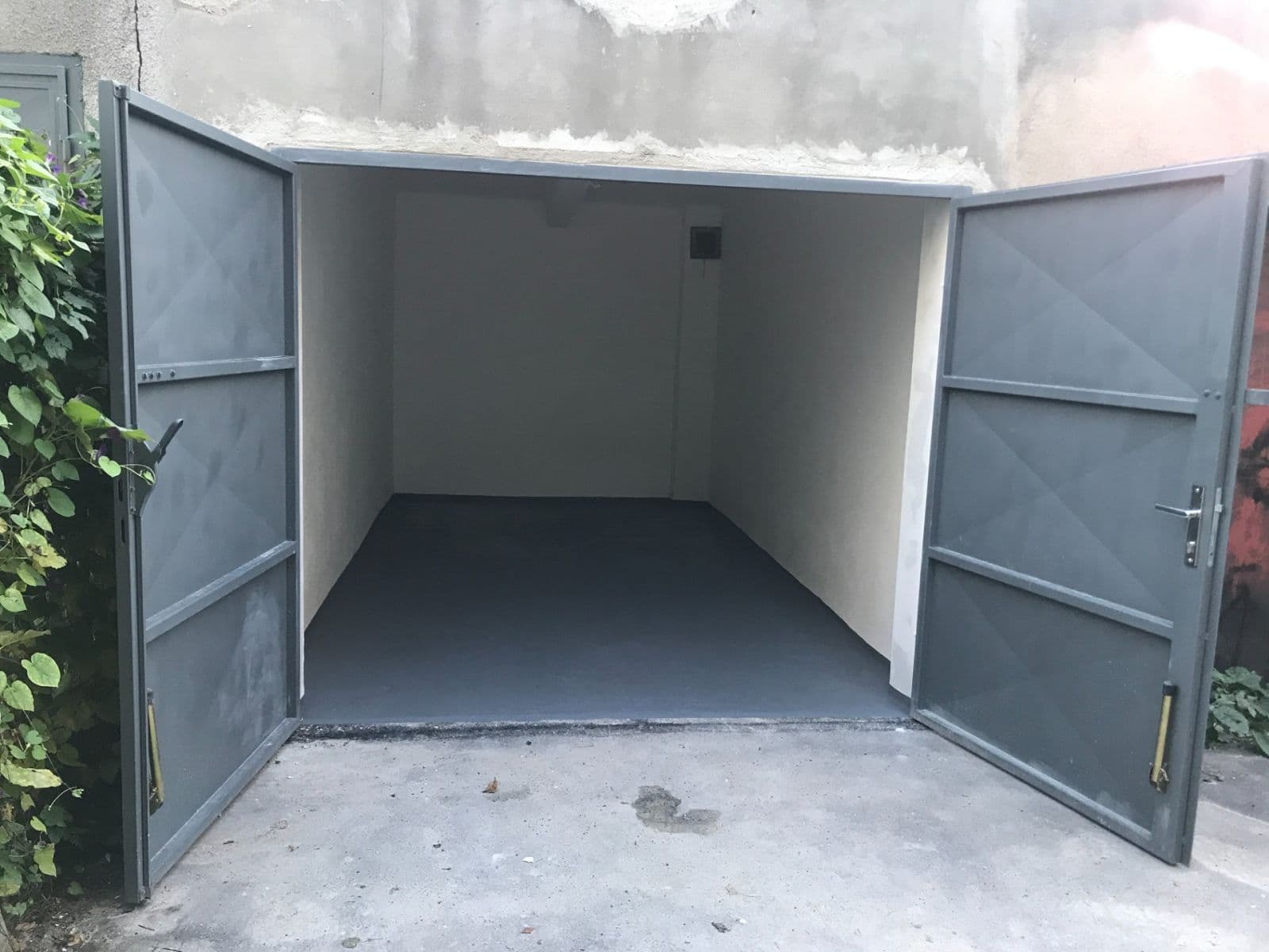 Prenájom garáže 20 m², Zelinářská, Praha, Praha Prenájom garáže 20 m², Zelinářská, Praha, Praha