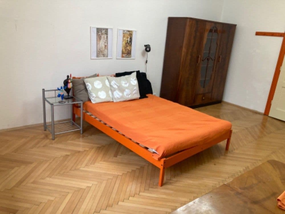 Prenájom bytu 2-izbový 50 m², Nuselská, Praha, Praha Prenájom bytu 2-izbový 50 m², Nuselská, Praha, Praha