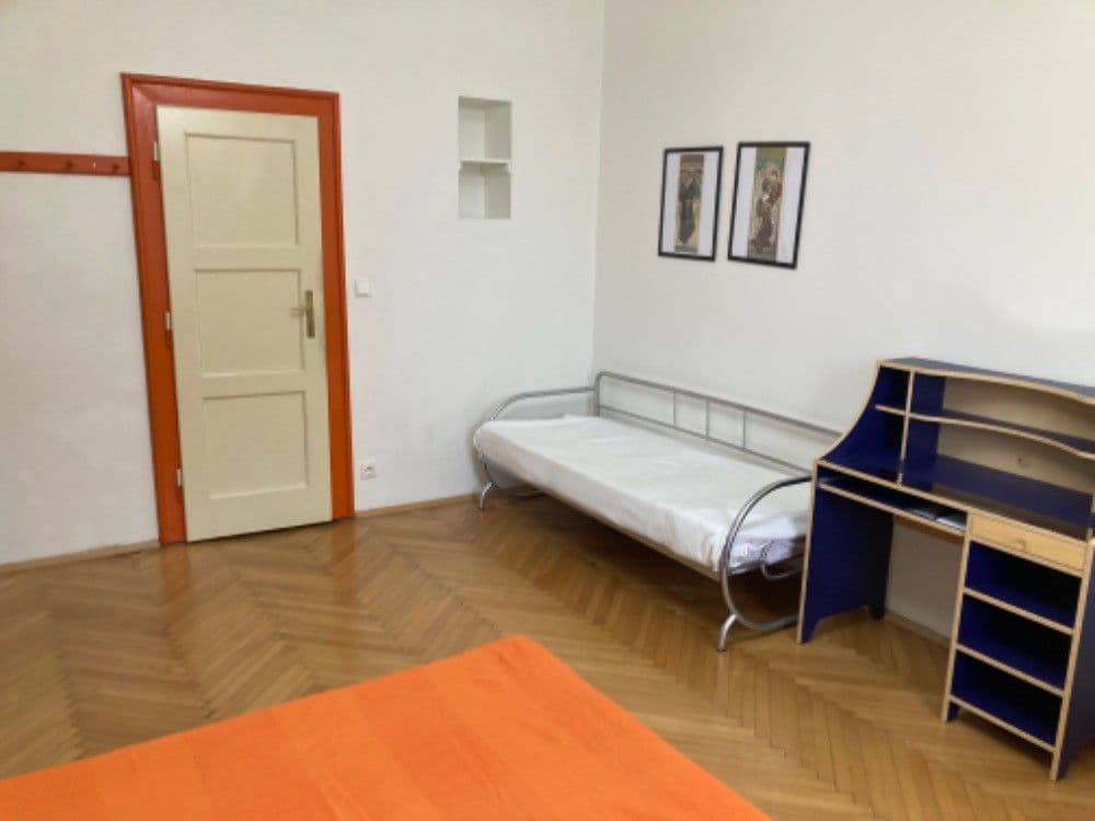 Prenájom bytu 2-izbový 50 m², Nuselská, Praha, Praha Prenájom bytu 2-izbový 50 m², Nuselská, Praha, Praha