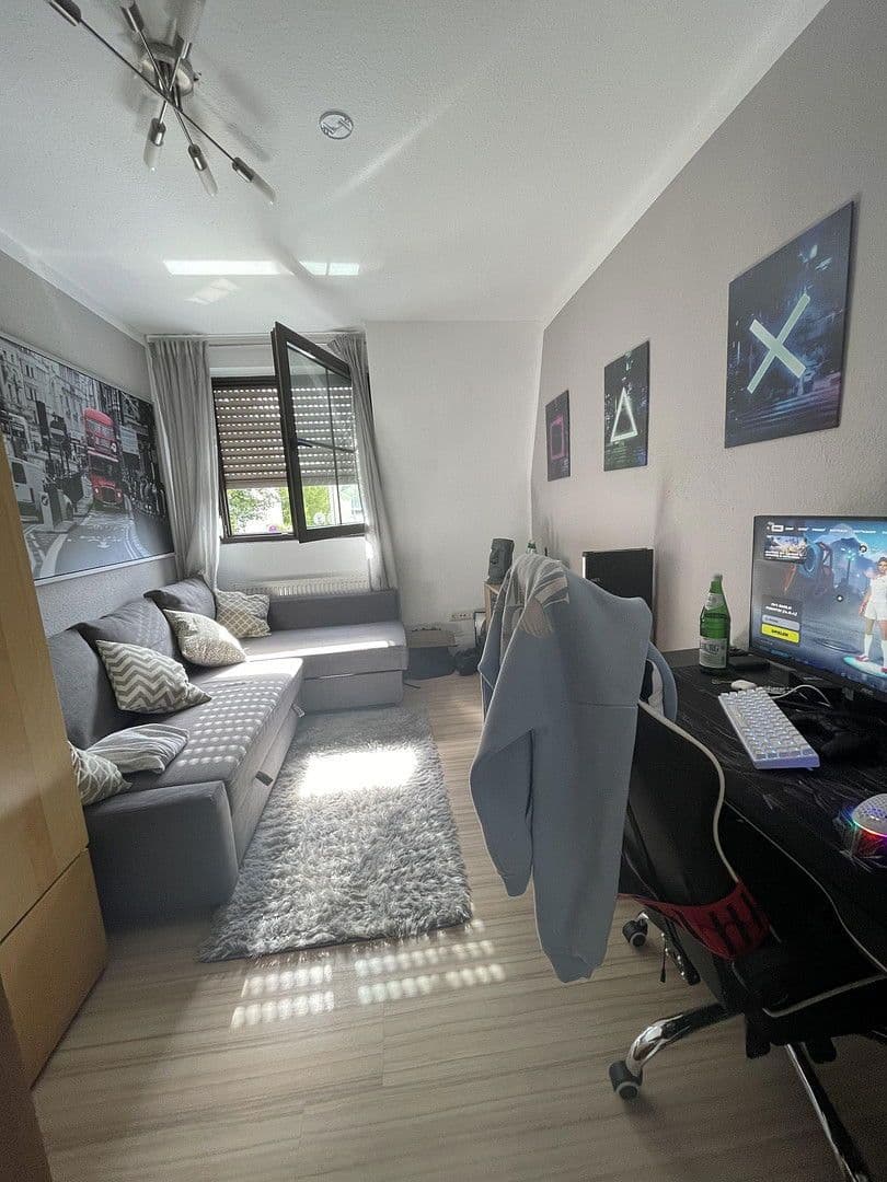 Predaj domu 129 m², pozemek 309 m², Rösrath, Severné Porýnie - Westfálsko Predaj domu 129 m², pozemek 309 m², Rösrath, Severné Porýnie - Westfálsko