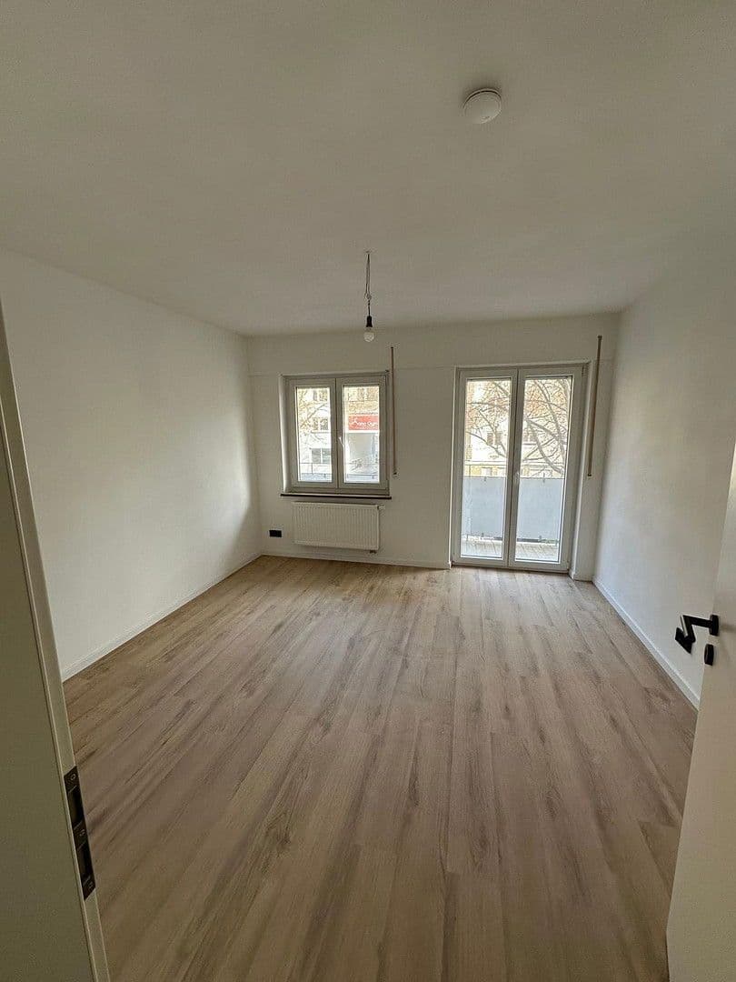 Prenájom bytu 3-izbový 105 m², Johannesstraße 55a, Stuttgart, Bádensko-Wurttembersko Prenájom bytu 3-izbový 105 m², Johannesstraße 55a, Stuttgart, Bádensko-Wurttembersko