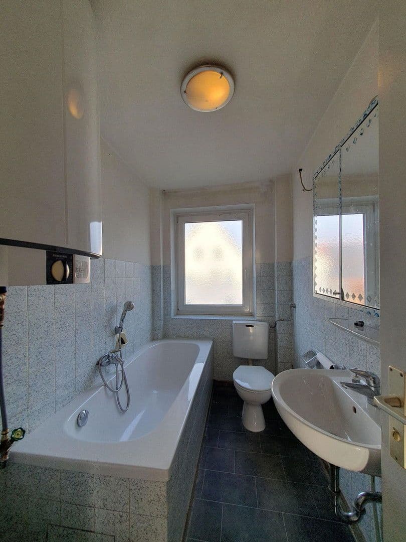 Prenájom bytu 2-izbový 57 m², Hirschstr. 3, Vöhringen, Bavorsko Prenájom bytu 2-izbový 57 m², Hirschstr. 3, Vöhringen, Bavorsko