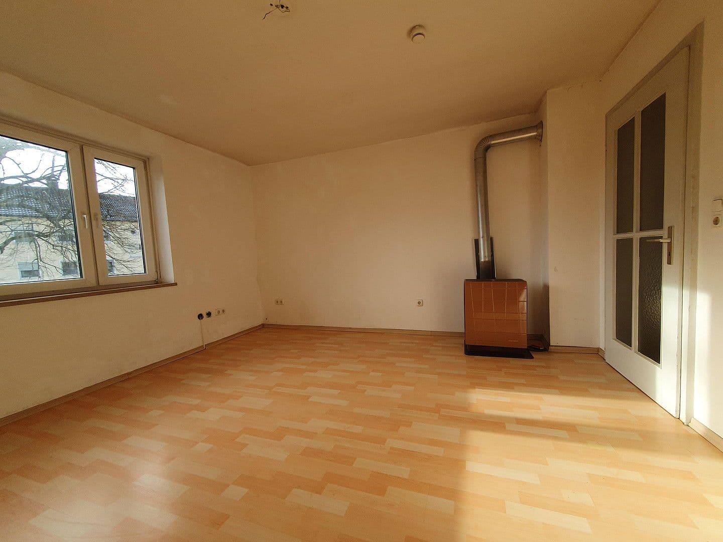 Prenájom bytu 2-izbový 57 m², Hirschstr. 3, Vöhringen, Bavorsko Prenájom bytu 2-izbový 57 m², Hirschstr. 3, Vöhringen, Bavorsko