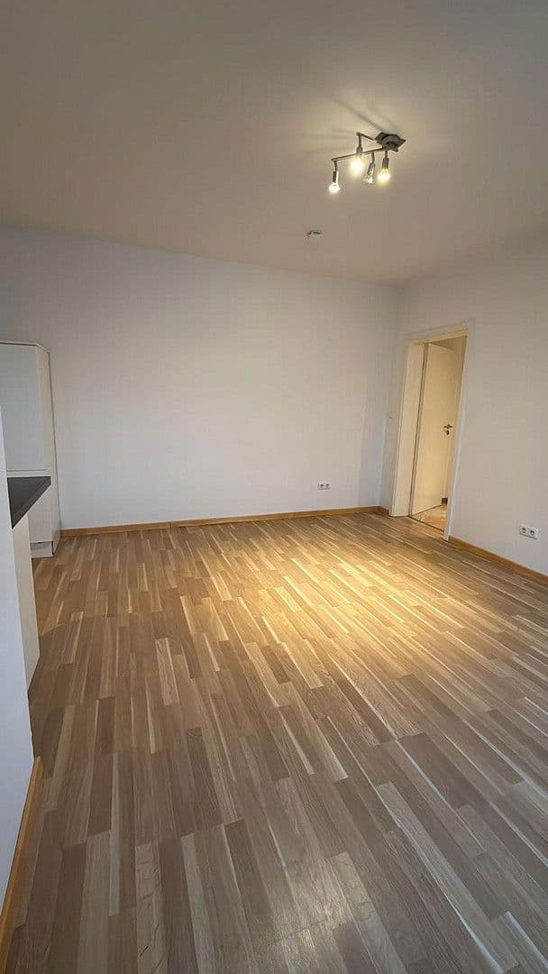 Prenájom bytu 2-izbový 68 m², Schwabacher Straße 3, Fürth, Bavorsko Prenájom bytu 2-izbový 68 m², Schwabacher Straße 3, Fürth, Bavorsko