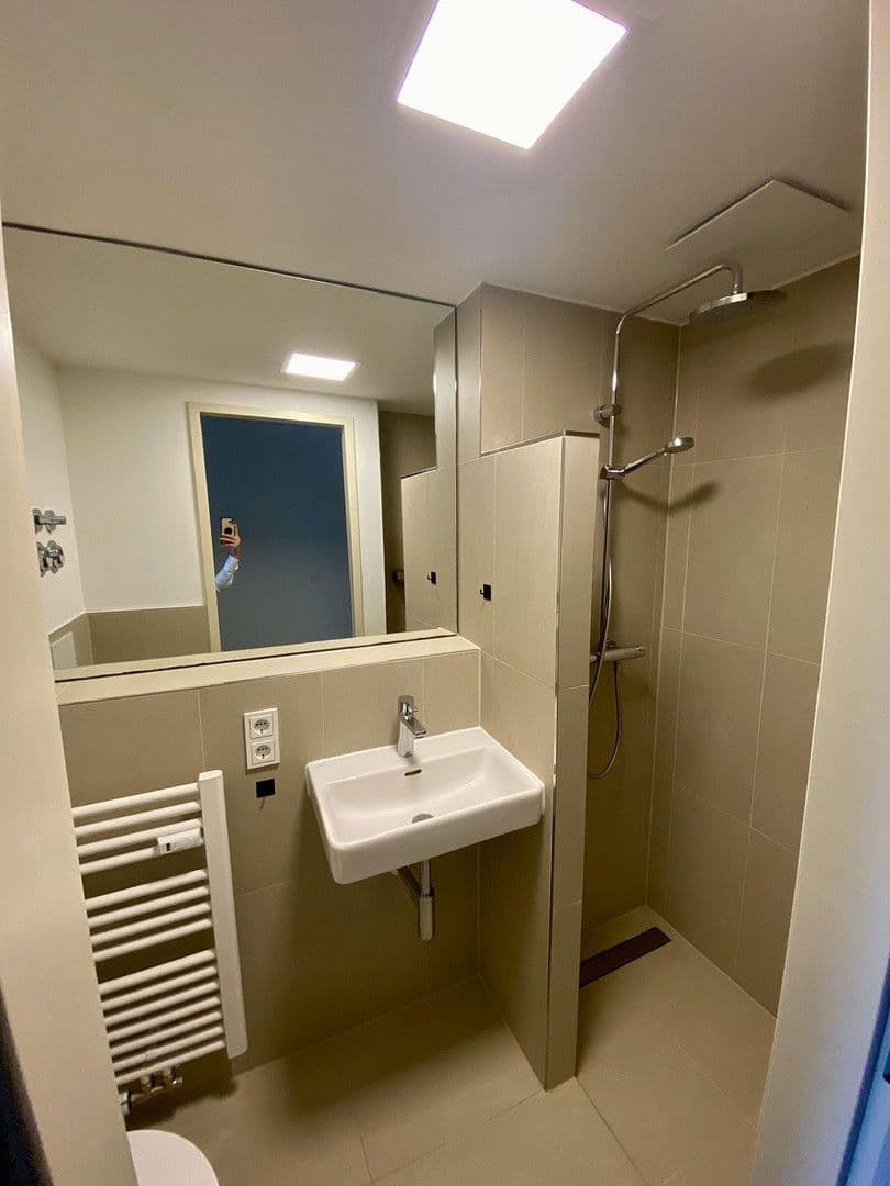 Prenájom bytu 60 m², Frankfurt am Main, Hesensko Prenájom bytu 60 m², Frankfurt am Main, Hesensko