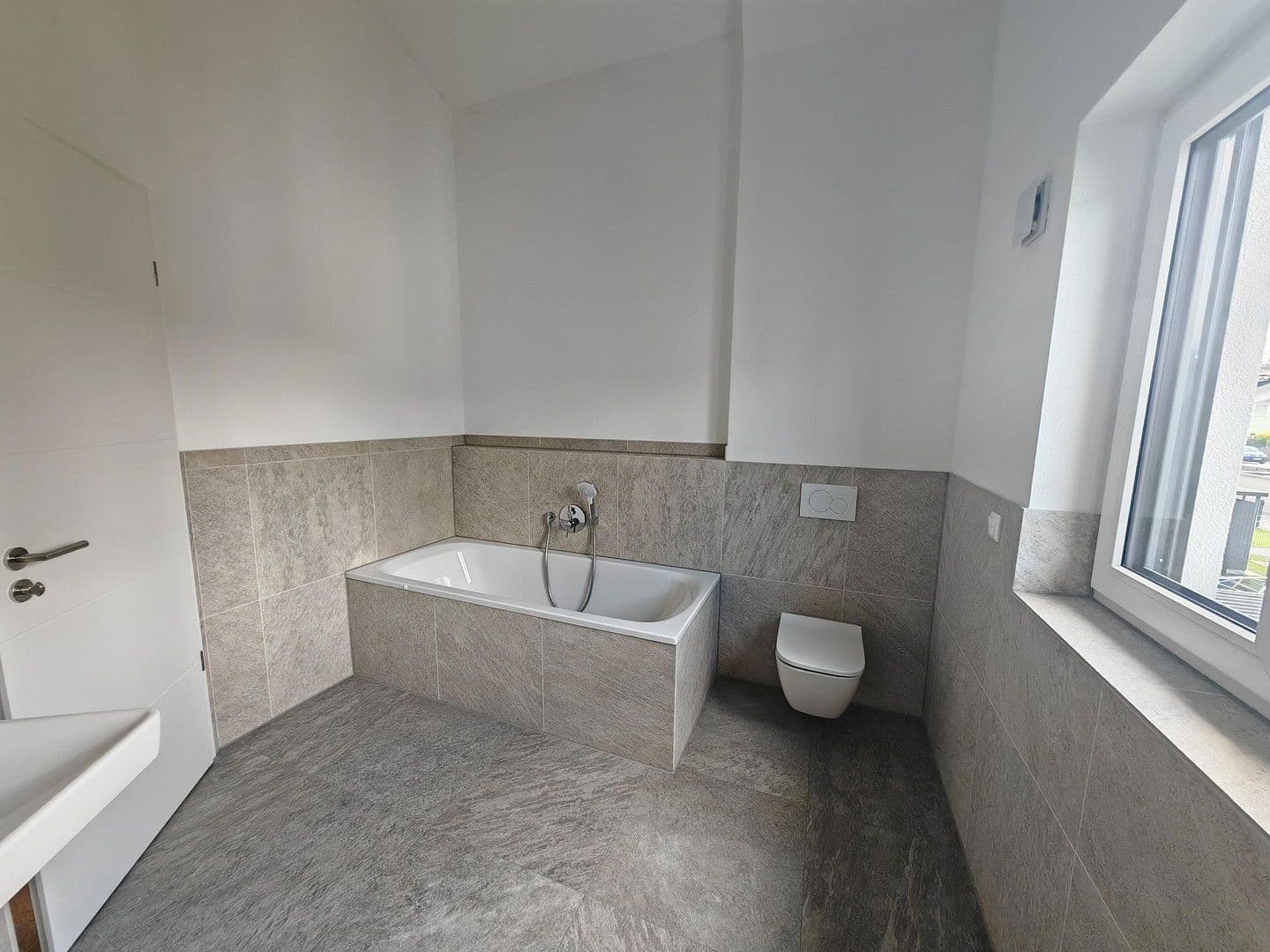 Predaj domu 153 m², pozemek 206 m², Brunnthal, Bavorsko Predaj domu 153 m², pozemek 206 m², Brunnthal, Bavorsko