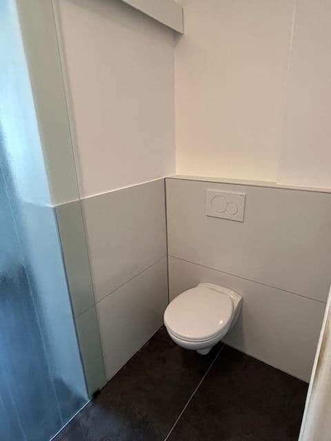 Prenájom bytu 4-izbový 165 m², Düsseldorf, Severné Porýnie - Westfálsko Prenájom bytu 4-izbový 165 m², Düsseldorf, Severné Porýnie - Westfálsko