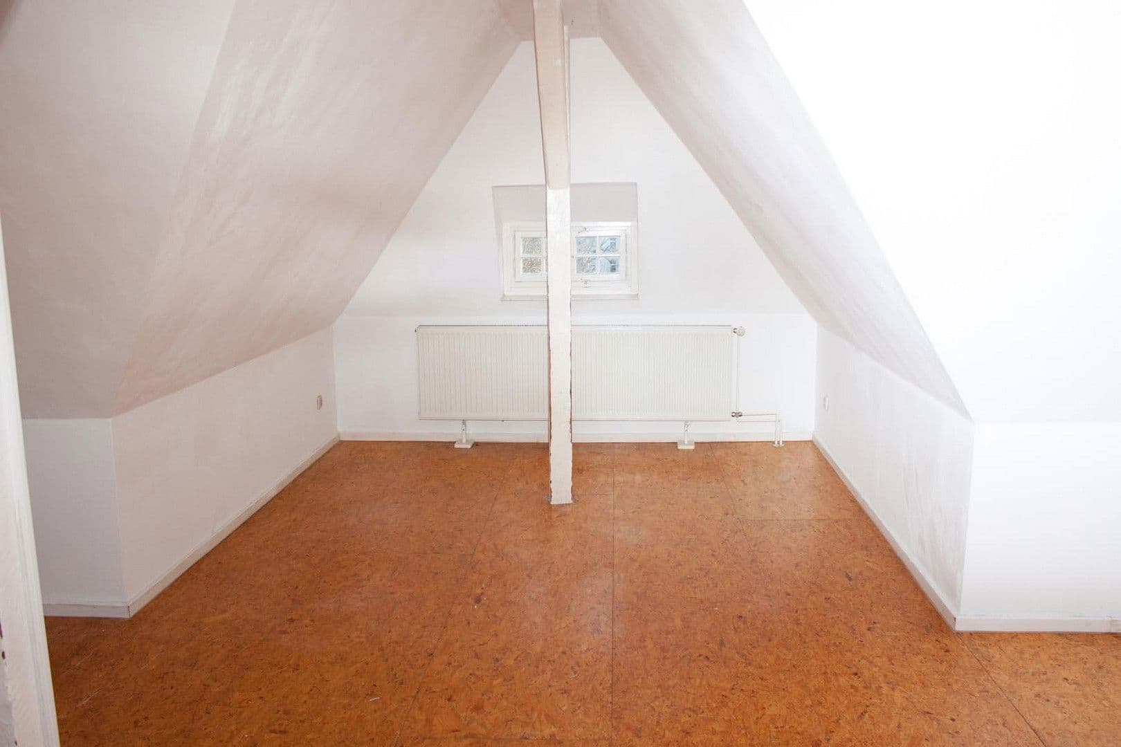 Predaj bytu 3-izbový 85 m², Frankfurt-Höchst, Hesensko Predaj bytu 3-izbový 85 m², Frankfurt-Höchst, Hesensko