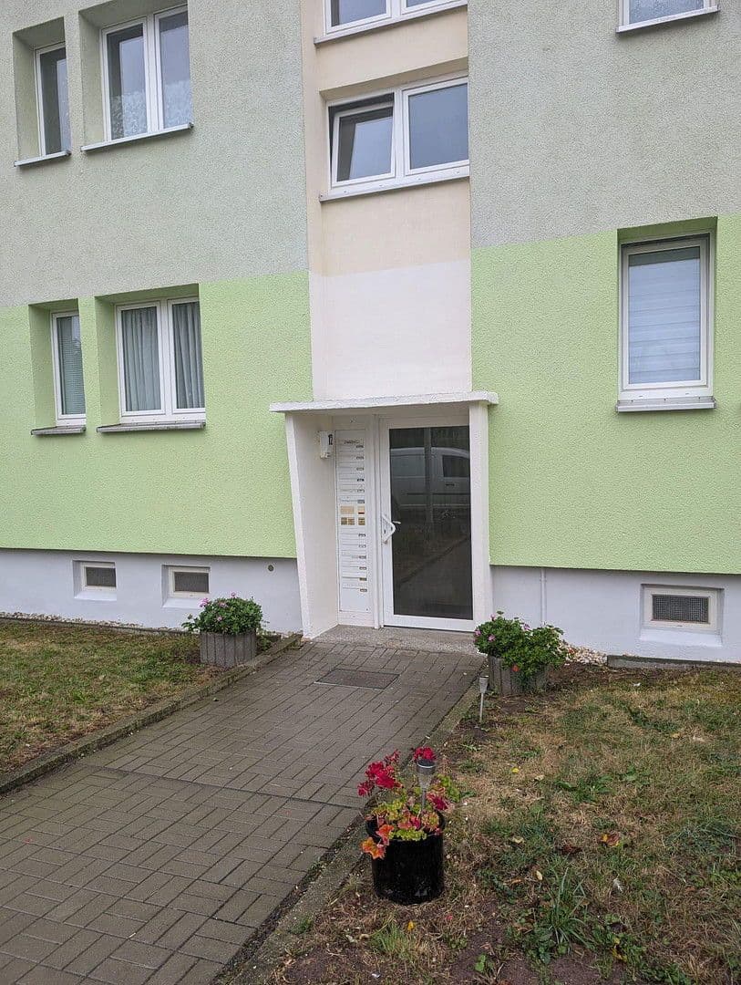 Prenájom bytu 4-izbový 75 m², Seligenstädter Straße 12, Gera - Aga, Durínsko Prenájom bytu 4-izbový 75 m², Seligenstädter Straße 12, Gera - Aga, Durínsko