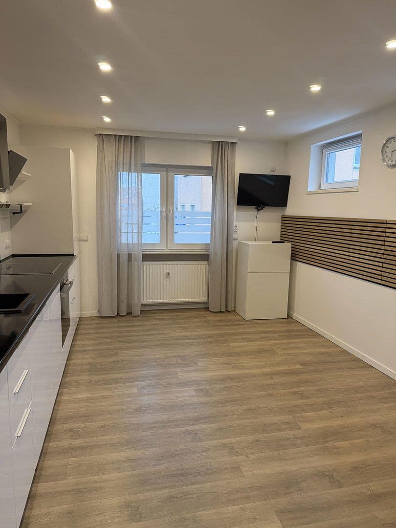 Predaj domu 231 m², pozemek 325 m², Eisingen, Bavorsko Predaj domu 231 m², pozemek 325 m², Eisingen, Bavorsko