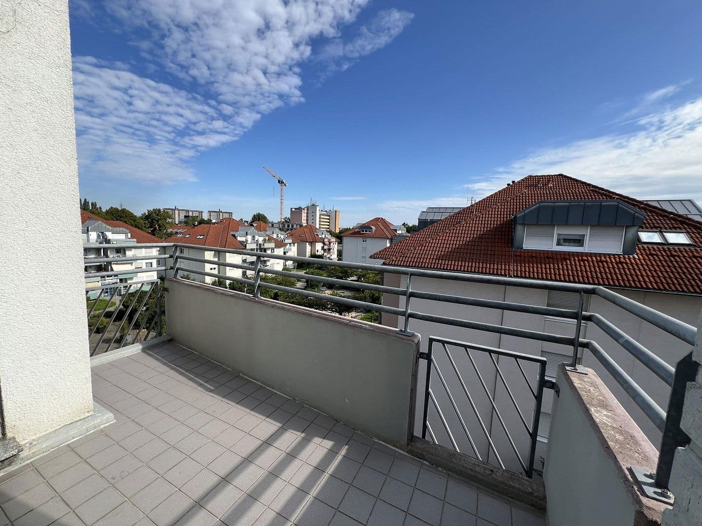 Prenájom bytu 2-izbový 63 m², Schuhmannstr. 55b, Offenbach, Hesensko Prenájom bytu 2-izbový 63 m², Schuhmannstr. 55b, Offenbach, Hesensko