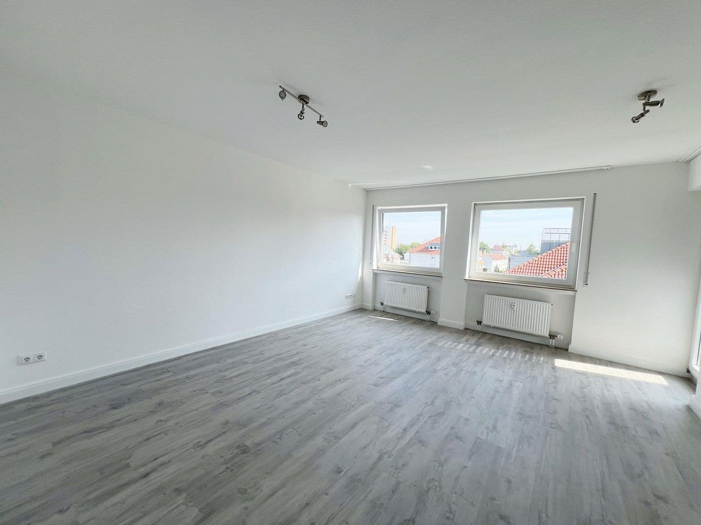 Prenájom bytu 2-izbový 63 m², Schuhmannstr. 55b, Offenbach, Hesensko Prenájom bytu 2-izbový 63 m², Schuhmannstr. 55b, Offenbach, Hesensko