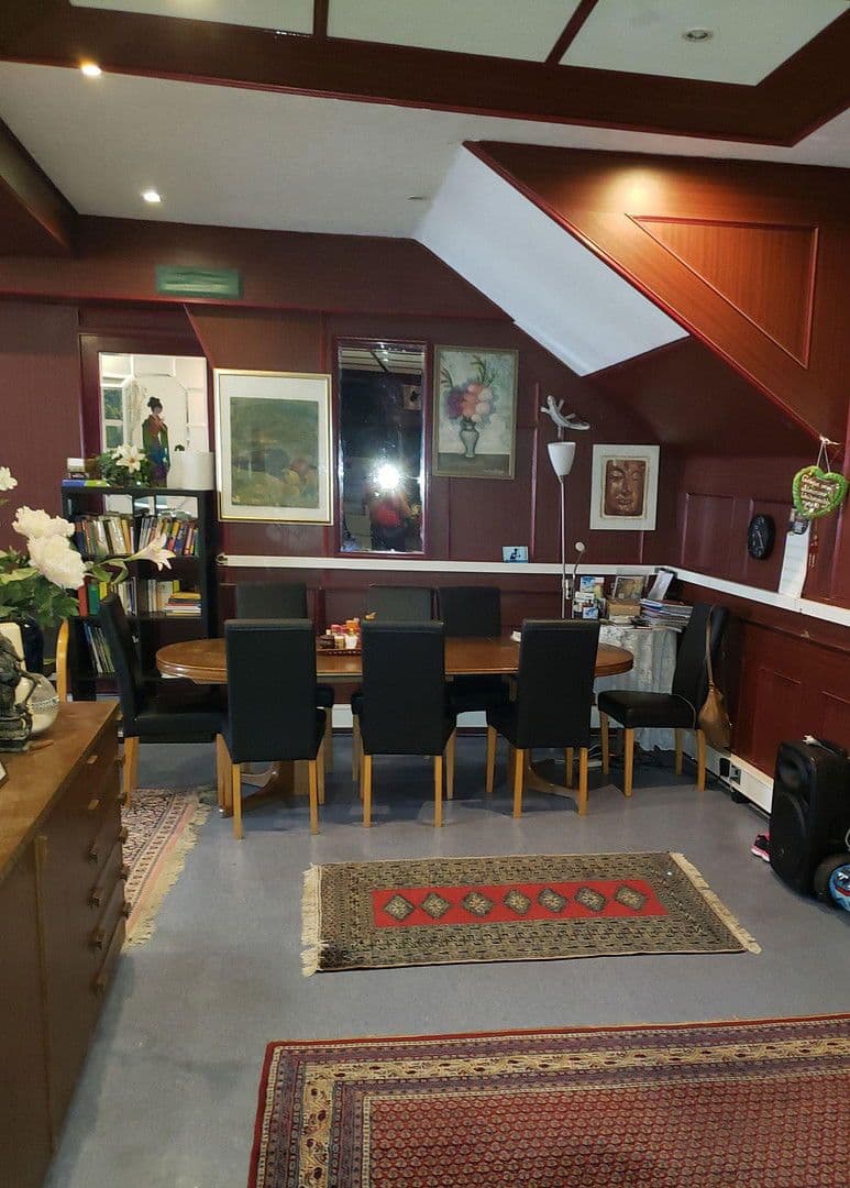 Predaj domu 370 m², pozemek 300 m², Wiesloch, Bádensko-Wurttembersko Predaj domu 370 m², pozemek 300 m², Wiesloch, Bádensko-Wurttembersko