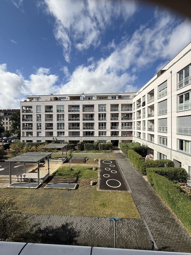 Predaj bytu 3-izbový 113 m², Berlin, Berlín Predaj bytu 3-izbový 113 m², Berlin, Berlín