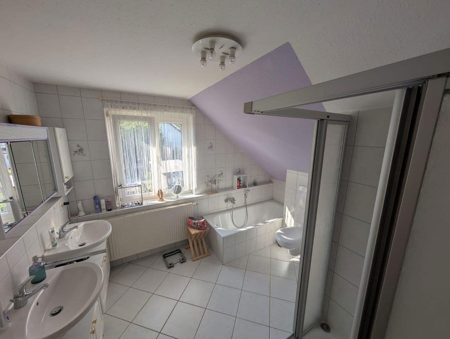 Predaj domu 120 m², pozemek 800 m², Eigeltingen, Bádensko-Wurttembersko Predaj domu 120 m², pozemek 800 m², Eigeltingen, Bádensko-Wurttembersko