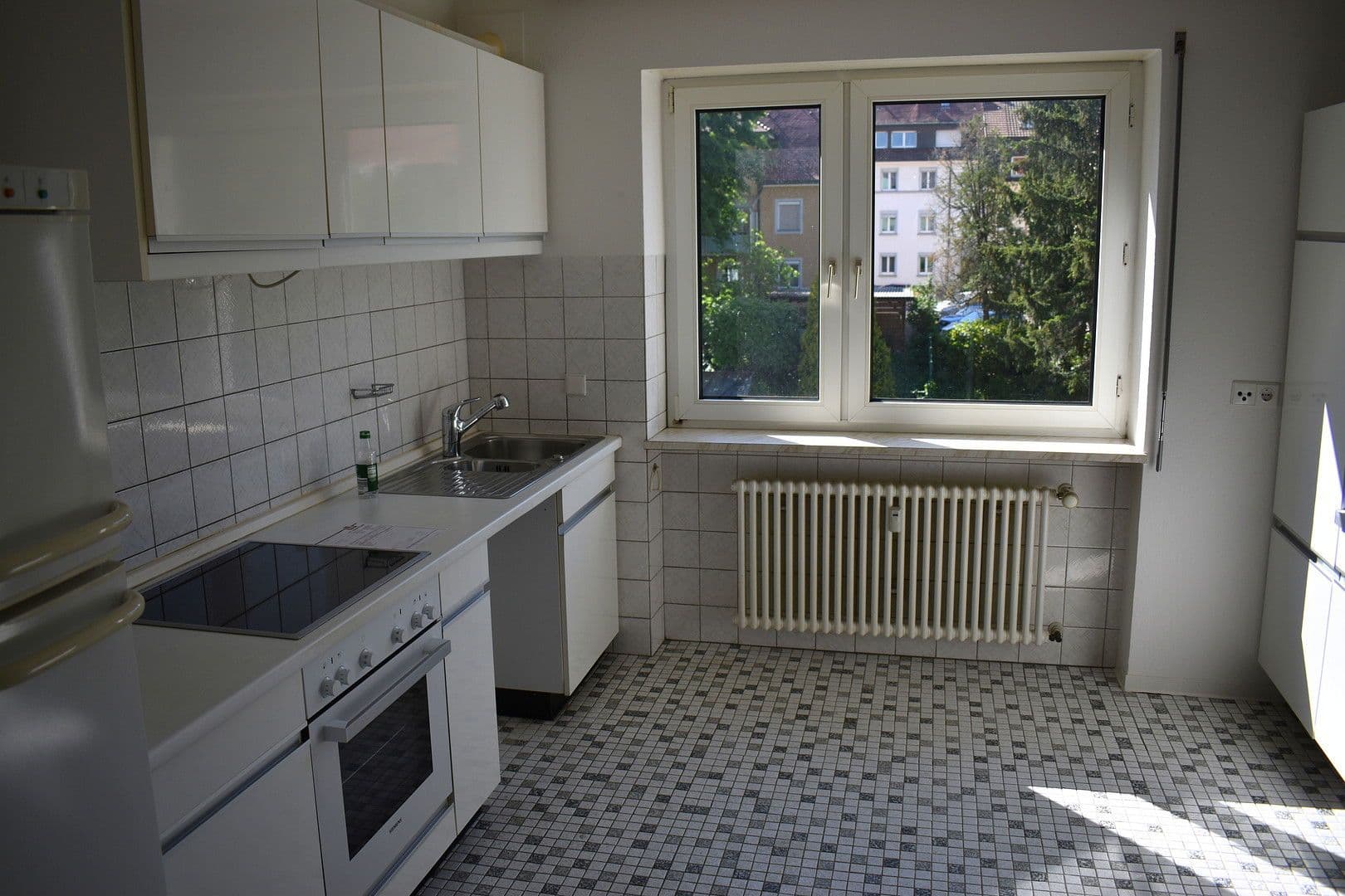 Prenájom bytu 3-izbový 88 m², Bad Säckingen, Bádensko-Wurttembersko Prenájom bytu 3-izbový 88 m², Bad Säckingen, Bádensko-Wurttembersko