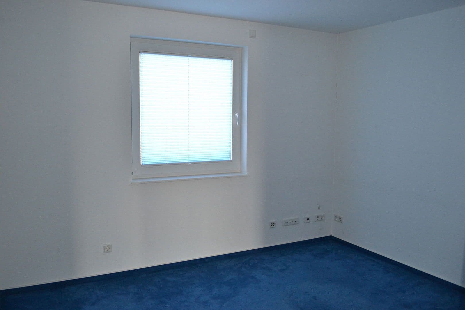 Prenájom bytu 3-izbový 98 m², Köln, Severné Porýnie - Westfálsko Prenájom bytu 3-izbový 98 m², Köln, Severné Porýnie - Westfálsko