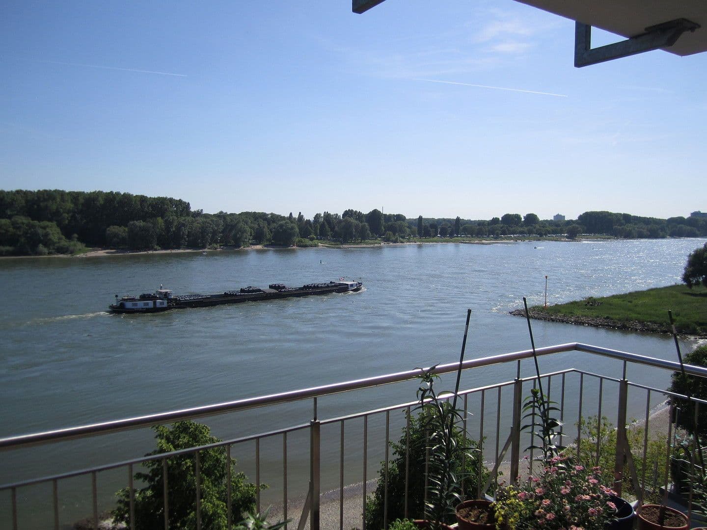 Prenájom bytu 3-izbový 98 m², Köln, Severné Porýnie - Westfálsko Prenájom bytu 3-izbový 98 m², Köln, Severné Porýnie - Westfálsko