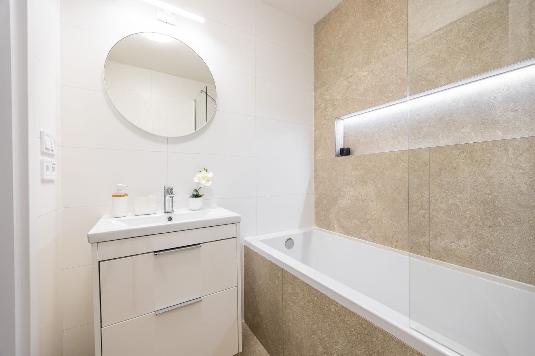 Predaj bytu 3-izbový 79 m², Vybíralova, Praha, Praha Predaj bytu 3-izbový 79 m², Vybíralova, Praha, Praha