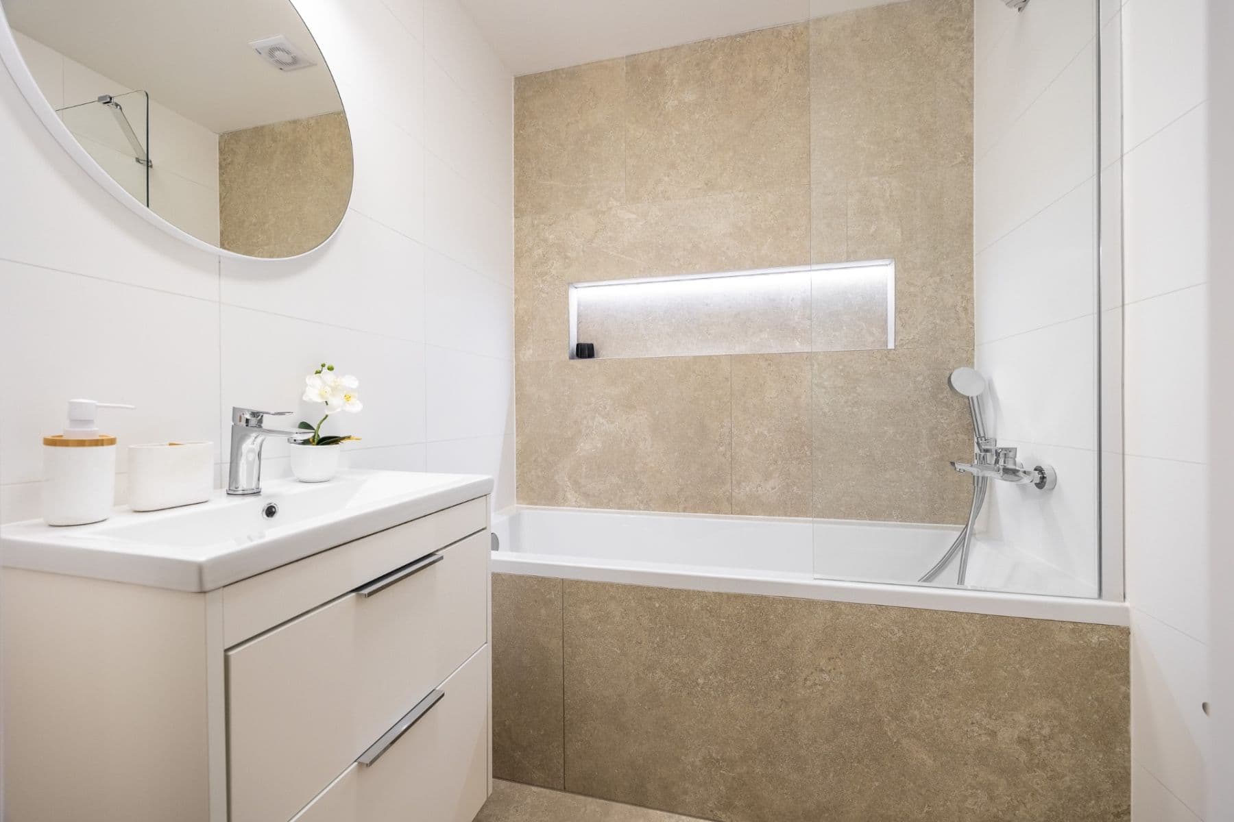 Predaj bytu 3-izbový 79 m², Vybíralova, Praha, Praha Predaj bytu 3-izbový 79 m², Vybíralova, Praha, Praha