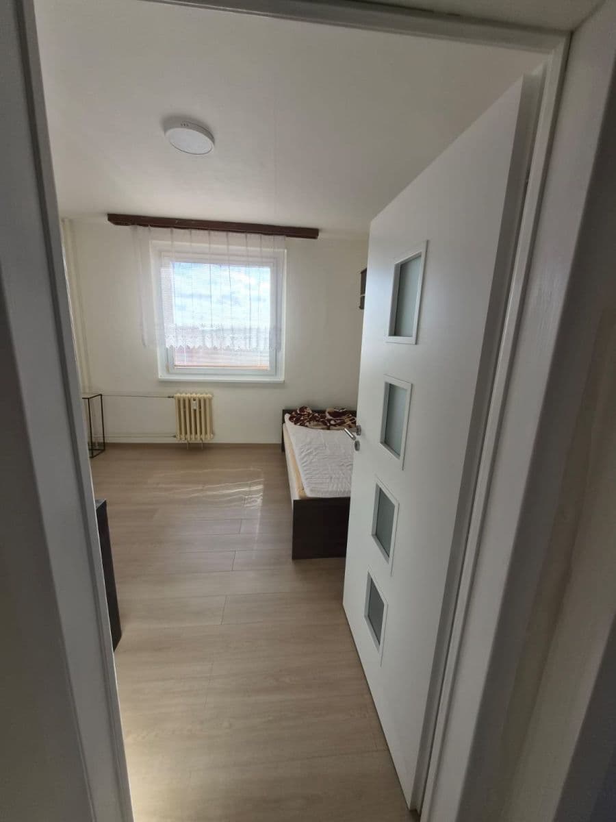 Prenájom bytu 3-izbový 67 m², Červeného kříže, Česká Lípa, Liberecký kraj Prenájom bytu 3-izbový 67 m², Červeného kříže, Česká Lípa, Liberecký kraj