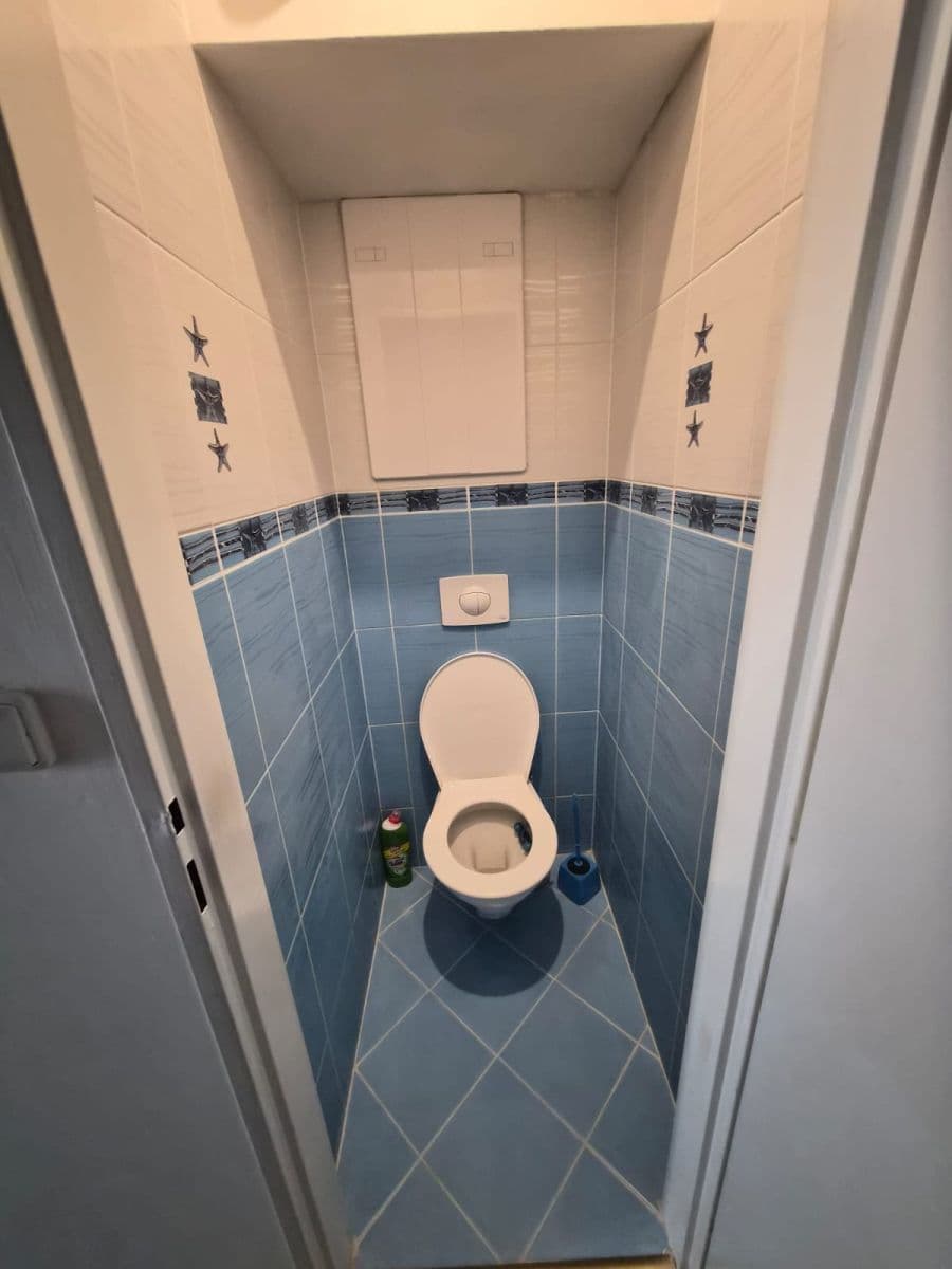 Prenájom bytu 3-izbový 67 m², Červeného kříže, Česká Lípa, Liberecký kraj Prenájom bytu 3-izbový 67 m², Červeného kříže, Česká Lípa, Liberecký kraj