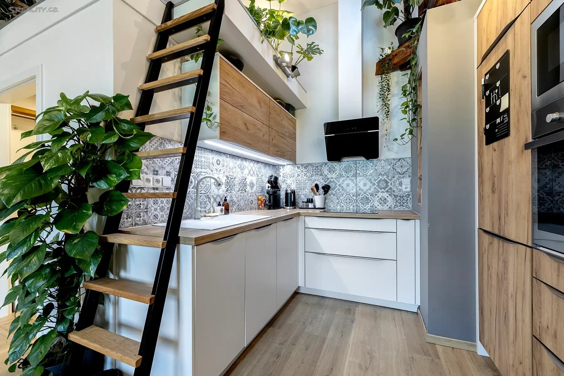 Prenájom bytu 2-izbový 47 m², Kotlaska, Praha, Praha Prenájom bytu 2-izbový 47 m², Kotlaska, Praha, Praha