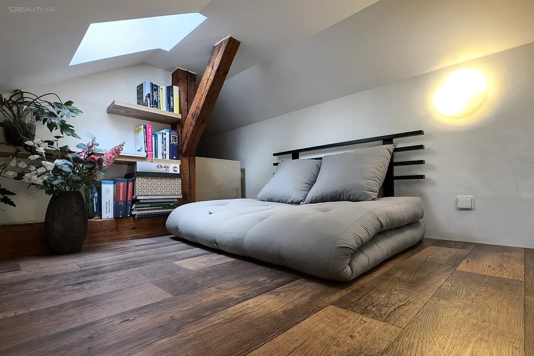 Prenájom bytu 2-izbový 47 m², Kotlaska, Praha, Praha Prenájom bytu 2-izbový 47 m², Kotlaska, Praha, Praha