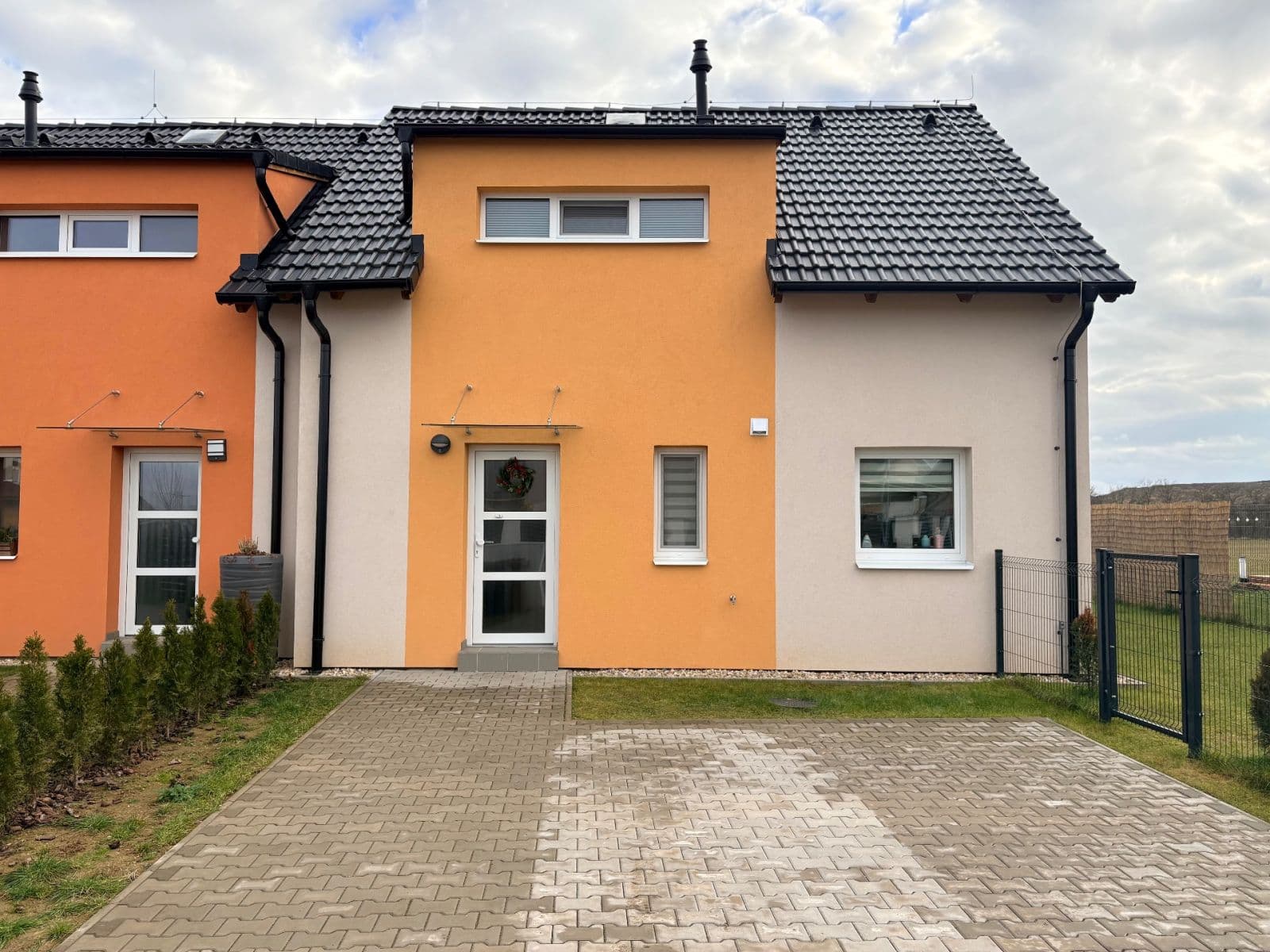 Predaj domu 96 m², pozemek 211 m², Družstevní, Nehvizdy, Středočeský kraj Predaj domu 96 m², pozemek 211 m², Družstevní, Nehvizdy, Středočeský kraj